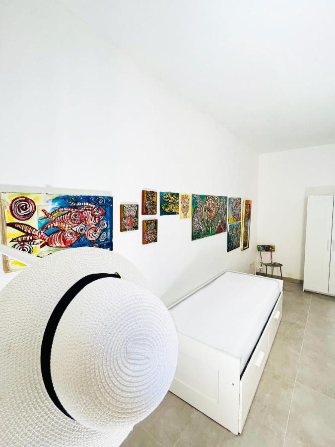 Casa Nando - One Bed With Private Bathroom & Free Wi-fi *